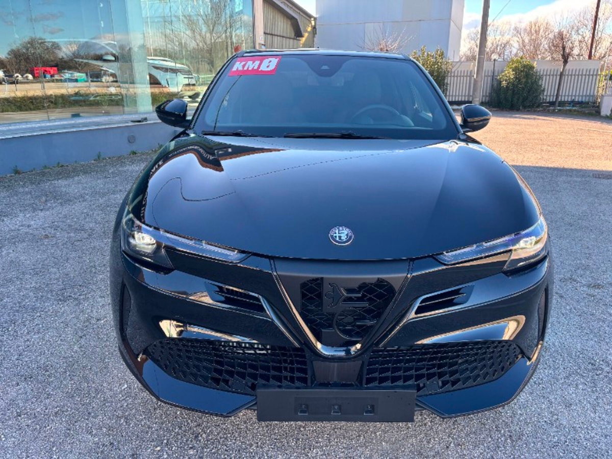 Alfa Romeo Junior 1.2 ibrida Speciale 145cv edct6 (3)