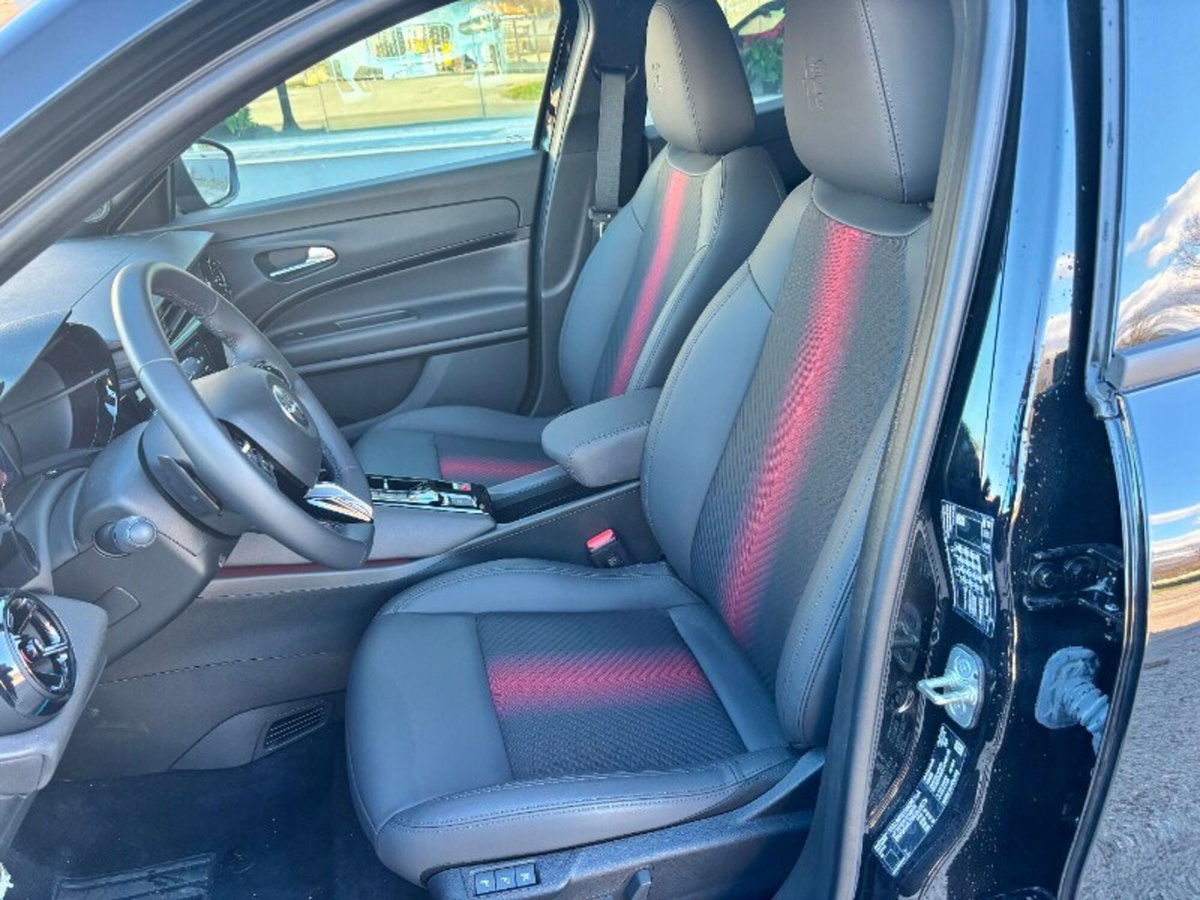 Alfa Romeo Junior 1.2 ibrida Speciale 145cv edct6 (9)