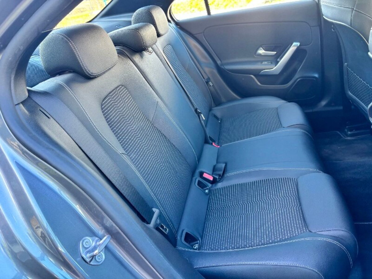 Mercedes-Benz Classe A Sedan 180 d Automatic 4p. Business (15)