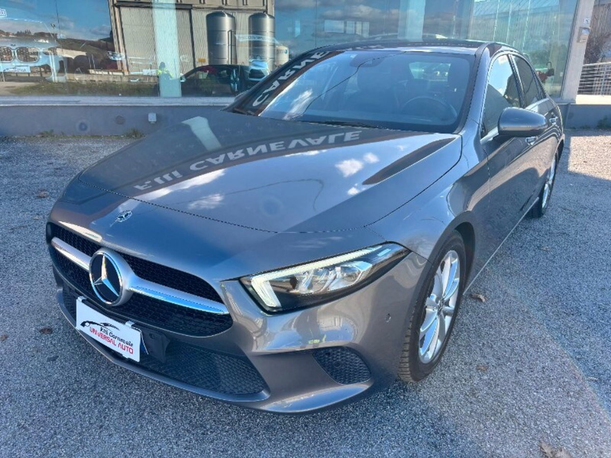 Mercedes-Benz Classe A Sedan 180 d Automatic 4p. Business (2)