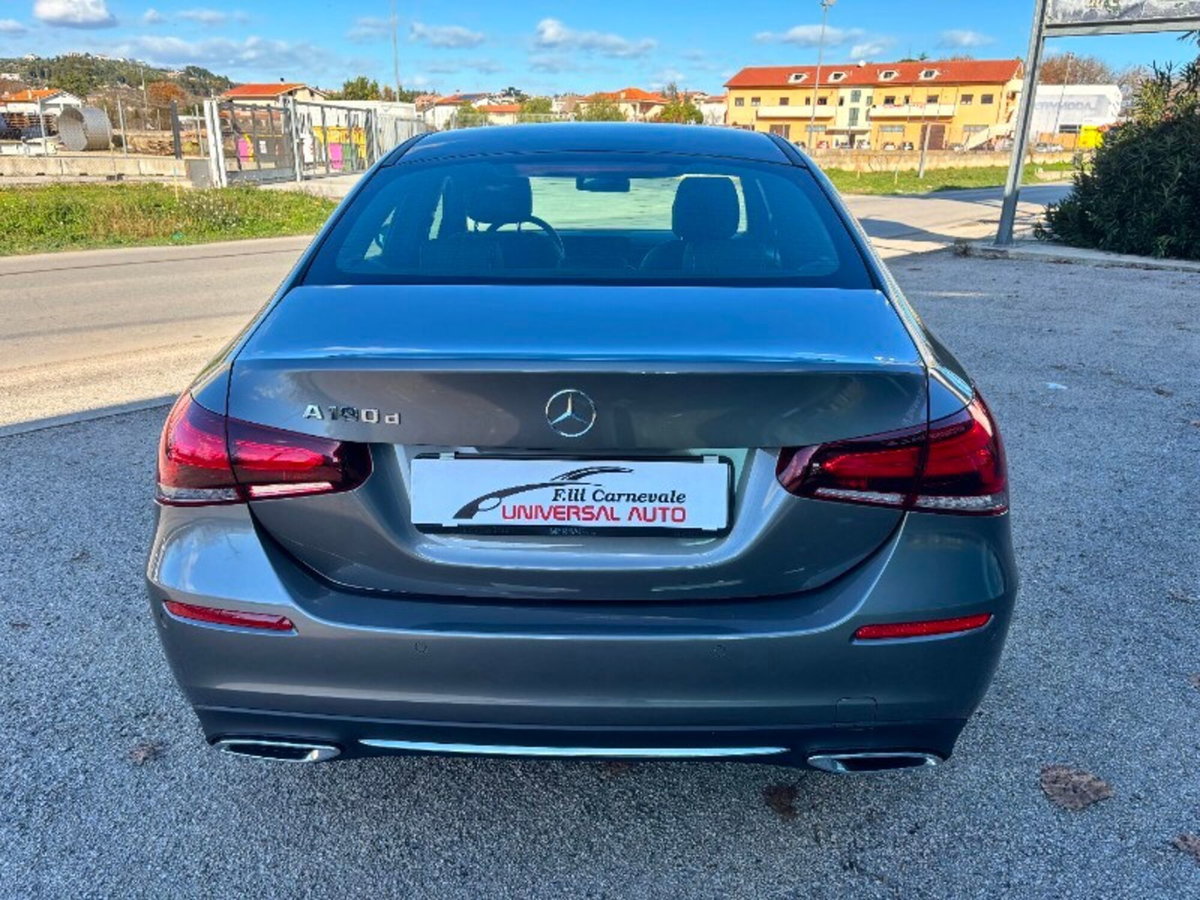 Mercedes-Benz Classe A Sedan 180 d Automatic 4p. Business (6)