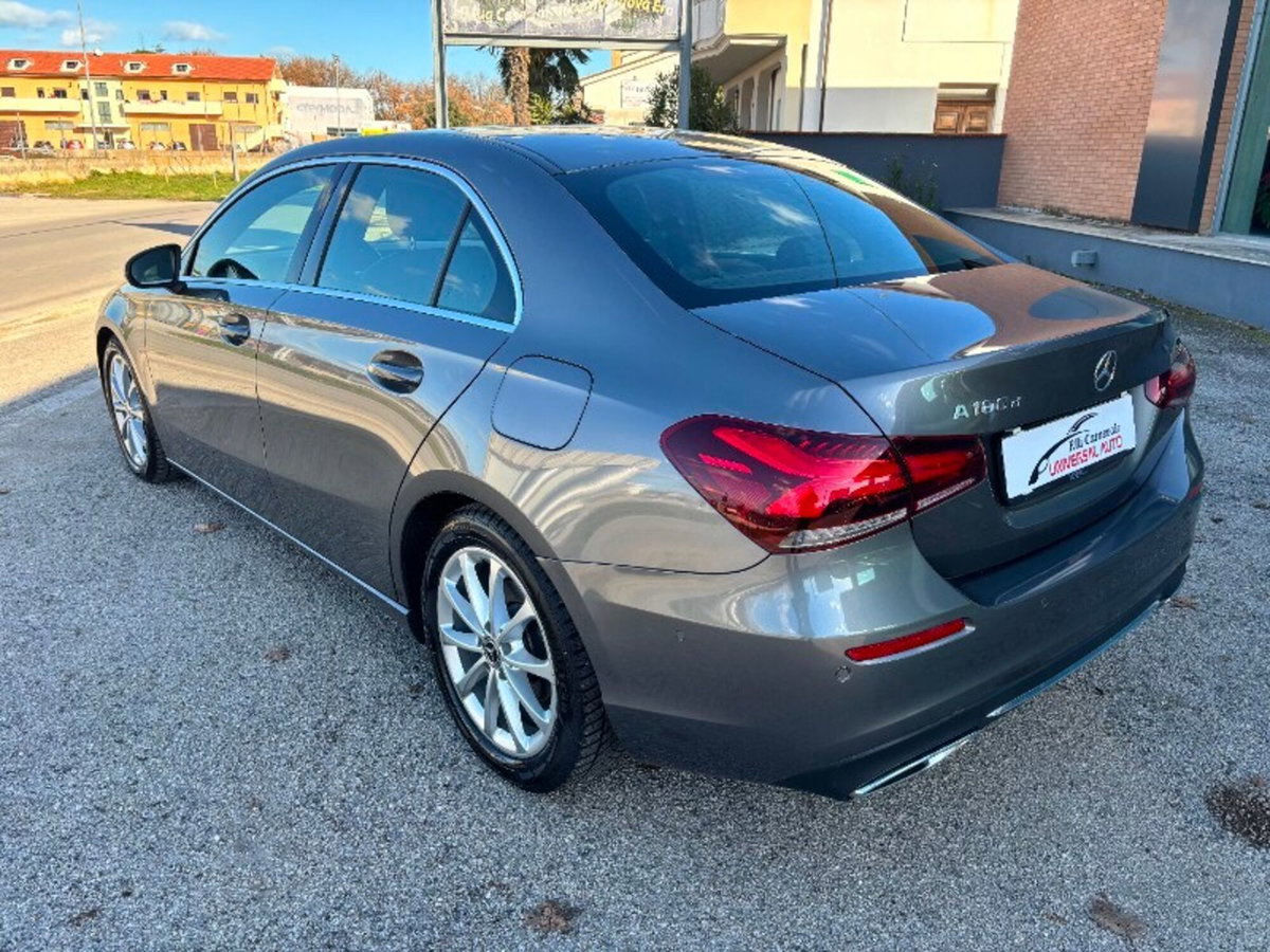 Mercedes-Benz Classe A Sedan 180 d Automatic 4p. Business (7)