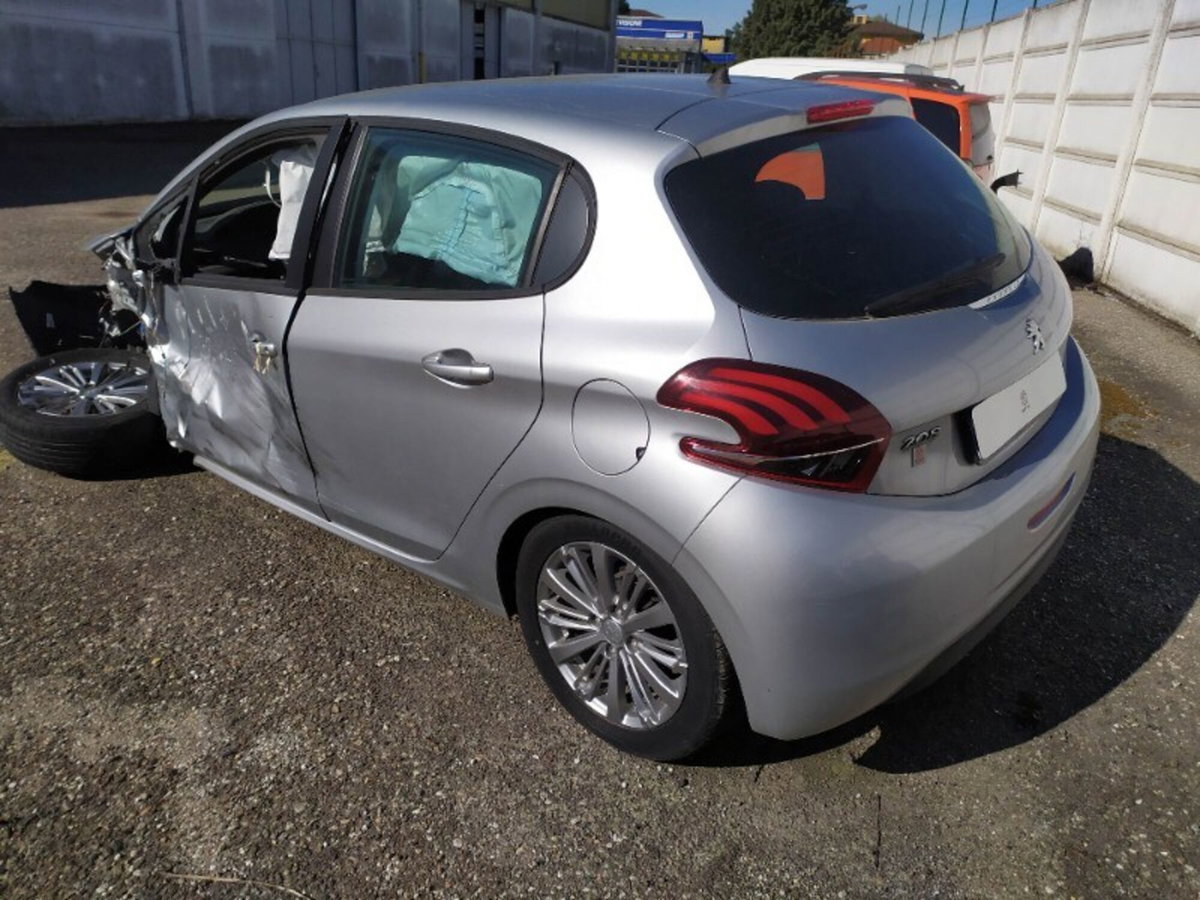 Peugeot 208 82 Stop&Start 5 porte Allure (4)