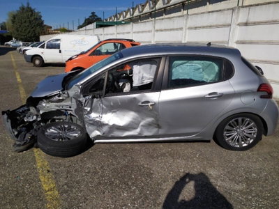Peugeot 208 82 Stop&Start 5 porte Allure (5)