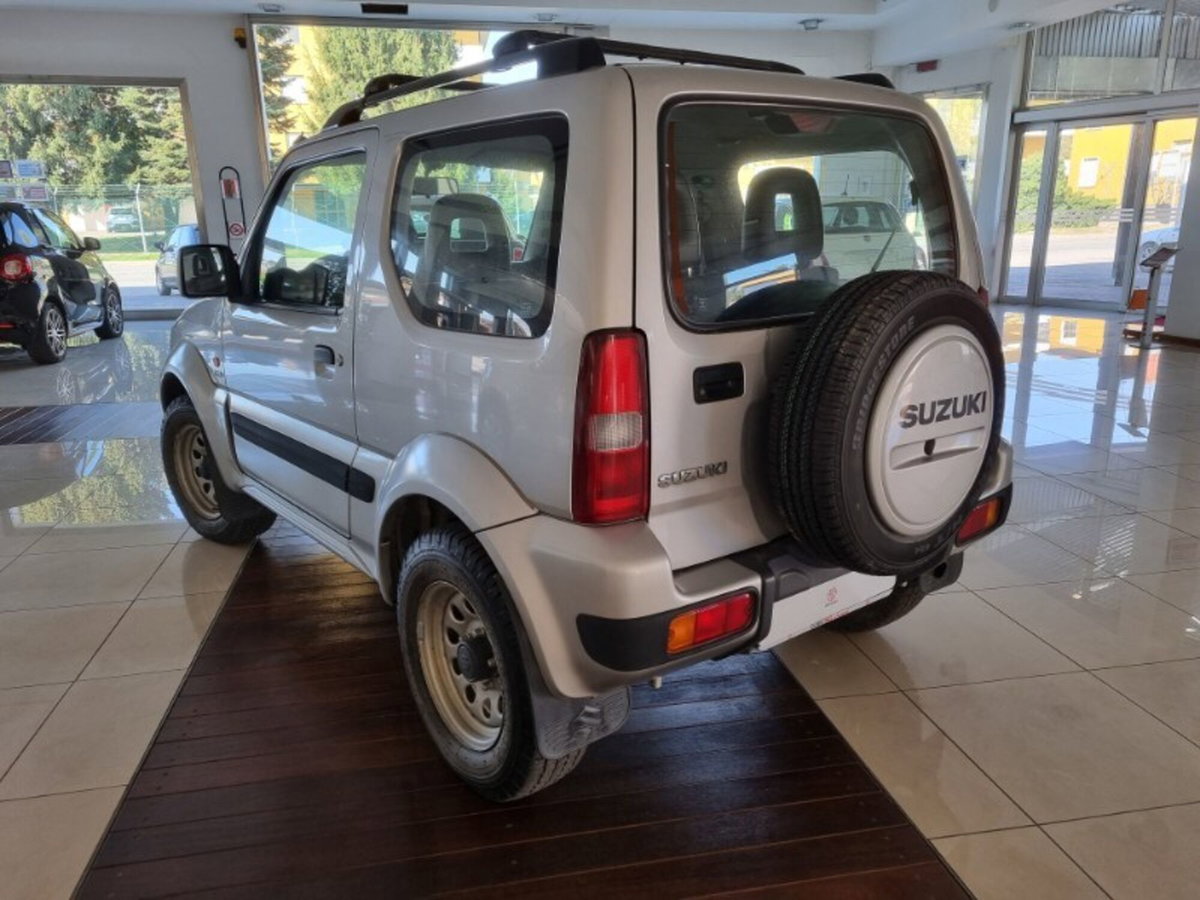 Suzuki Jimny 1.5 DDiS cat 4WD JLX Più (6)