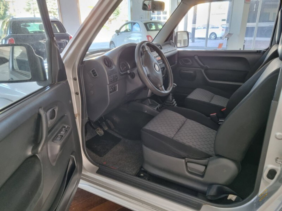 Suzuki Jimny 1.5 DDiS cat 4WD JLX Più (9)