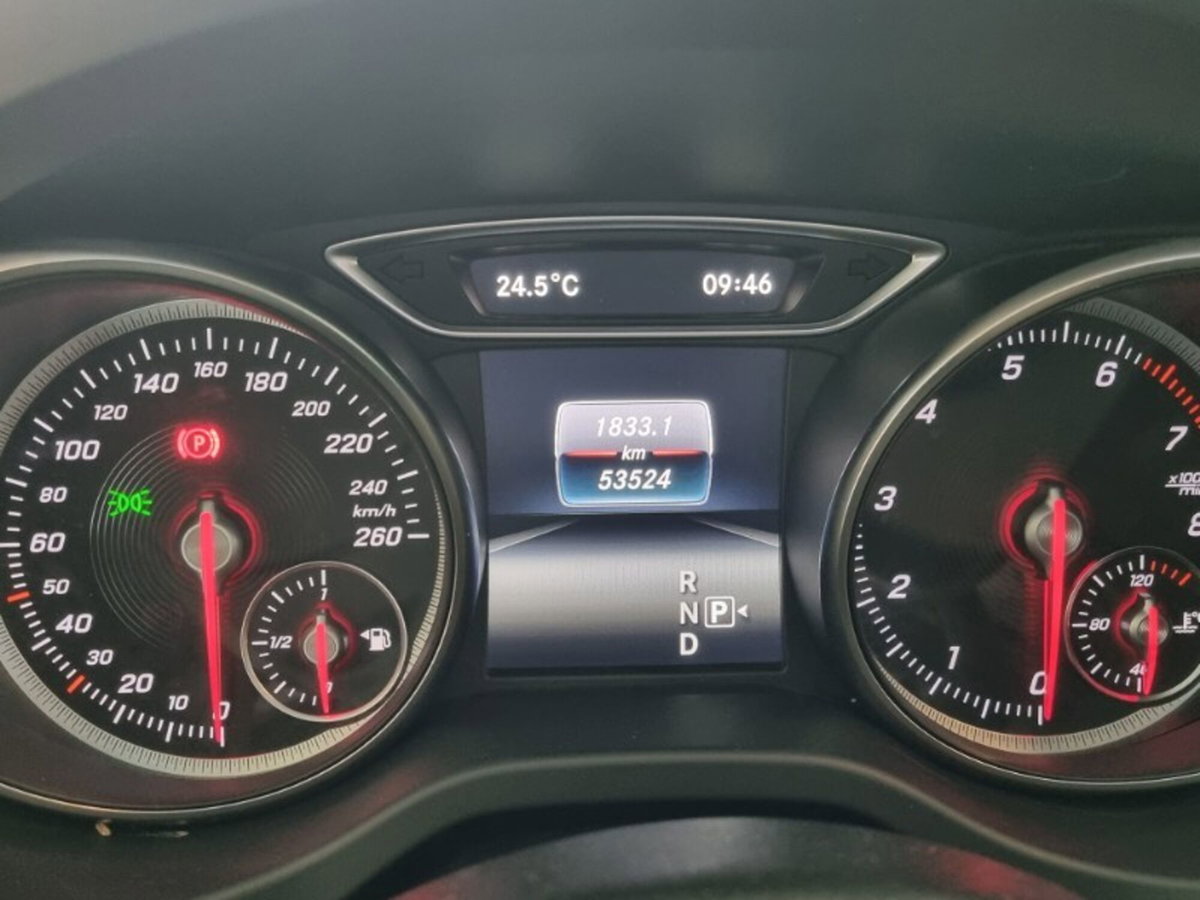 Mercedes-Benz GLA SUV 200 Sport (11)