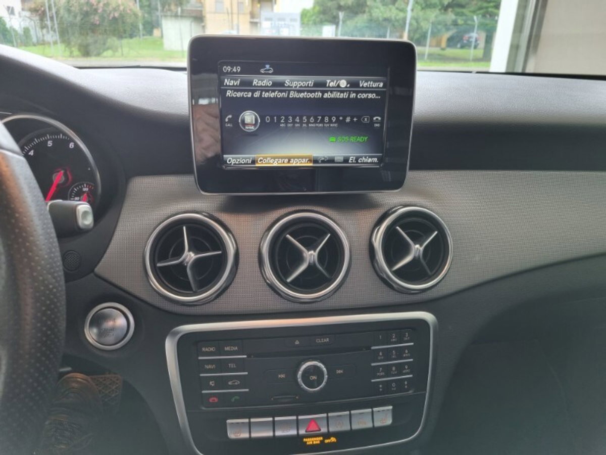 Mercedes-Benz GLA SUV 200 Sport (12)