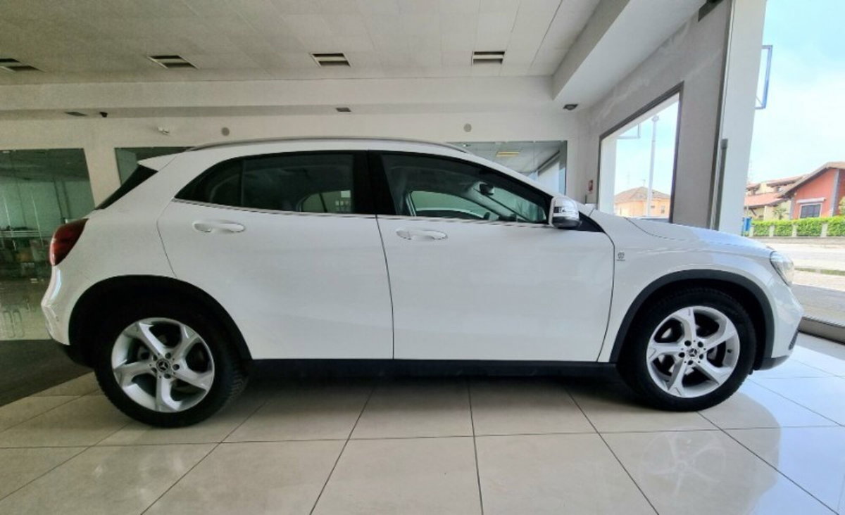 Mercedes-Benz GLA SUV 200 Sport (7)