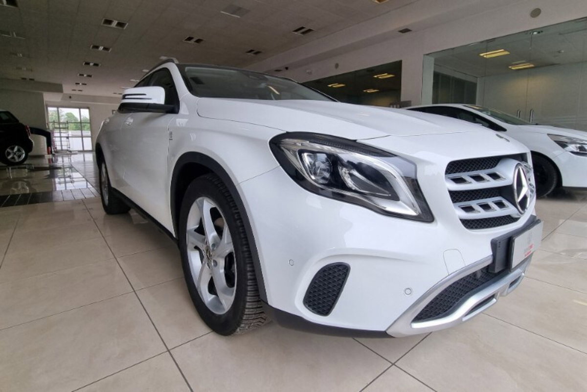 Mercedes-Benz GLA SUV 200 Sport (8)