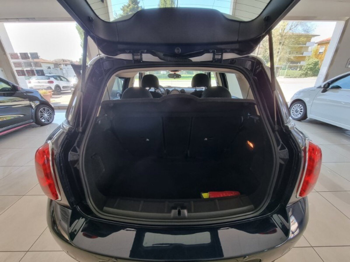 MINI Mini Countryman 1.6 Cooper D Countryman (11)