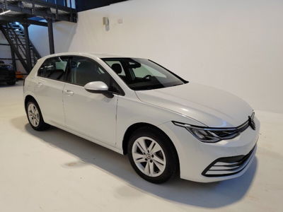 Volkswagen Golf 1.0 eTSI EVO DSG Life usata