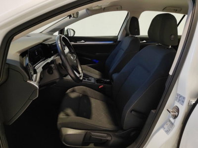 Volkswagen Golf 1.0 eTSI EVO DSG Life (19)