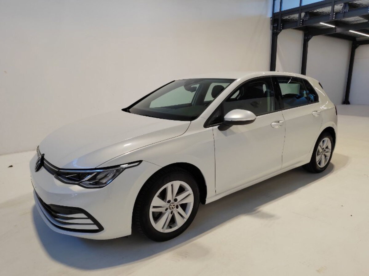 Volkswagen Golf 1.0 eTSI EVO DSG Life (3)