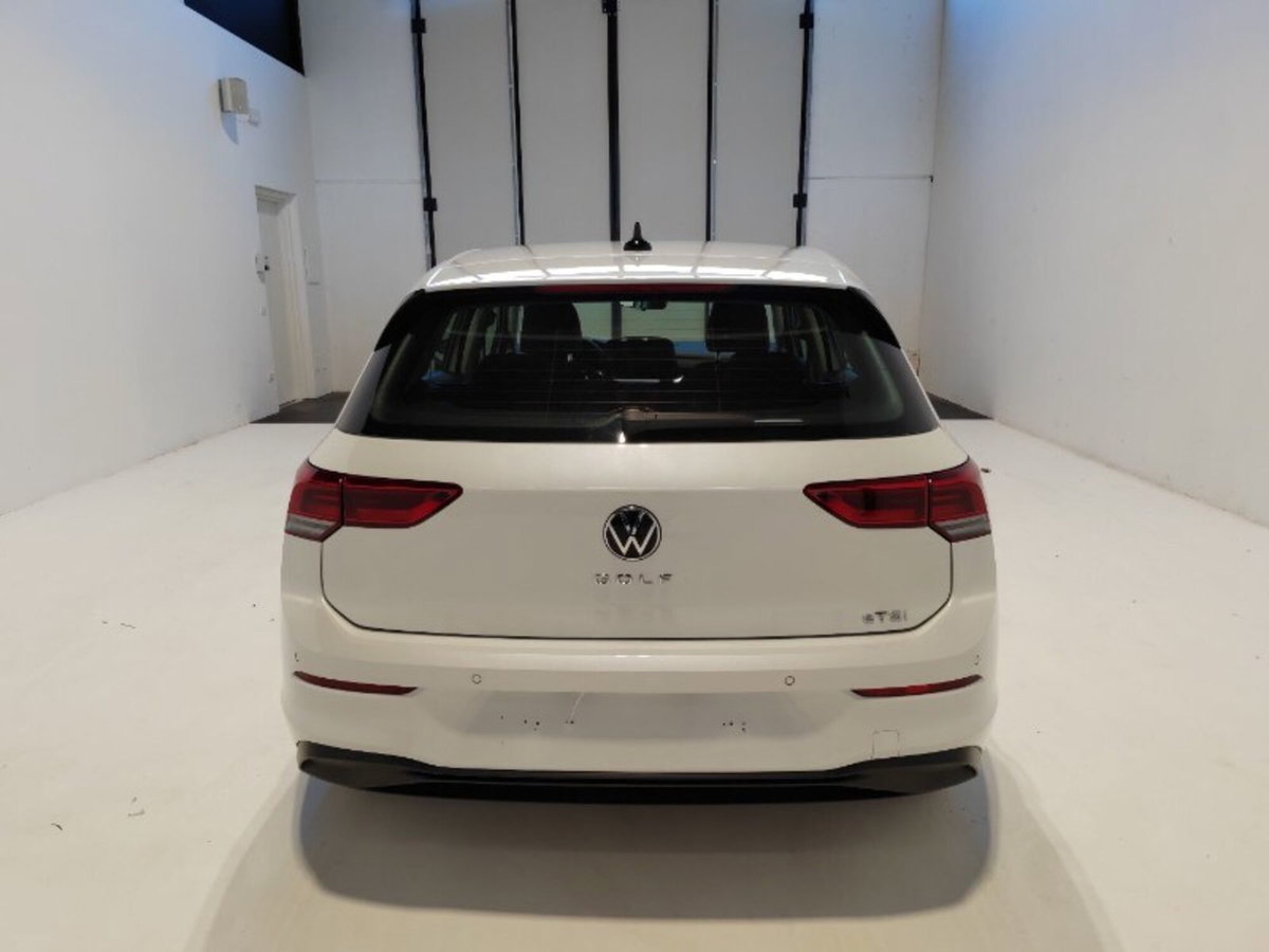 Volkswagen Golf 1.0 eTSI EVO DSG Life (5)