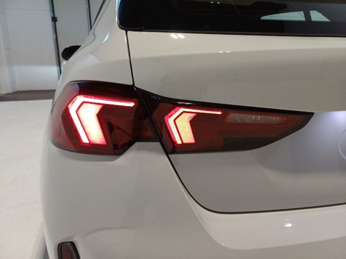 BMW Serie 1 118d MSport Pro auto (11)