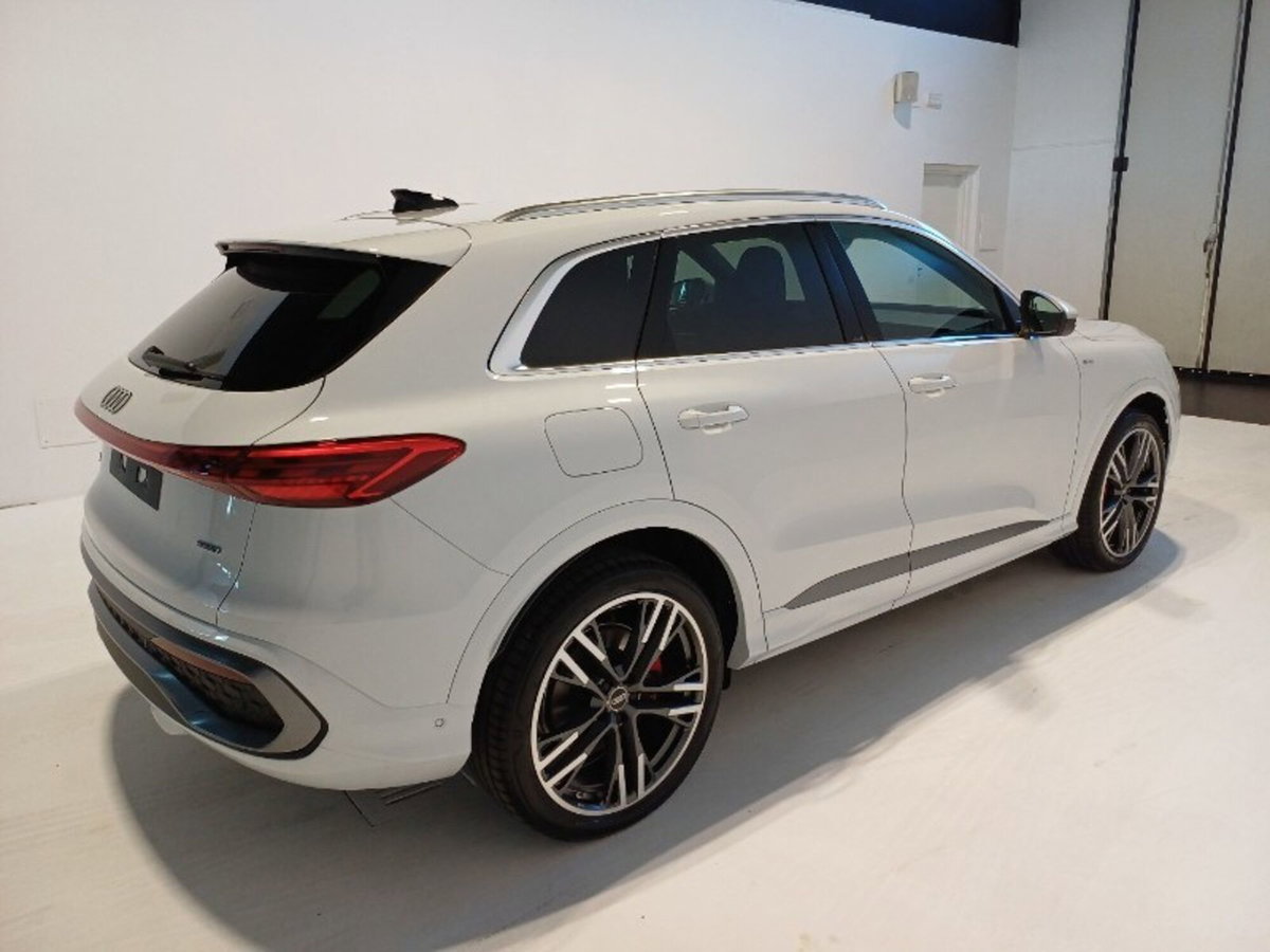 Audi Q5 40 2.0 tdi mhev 12V S line quattro s-tronic (6)