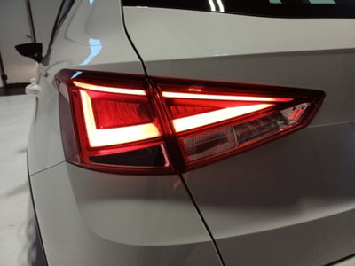 SEAT Arona 1.0 TGI Style (12)