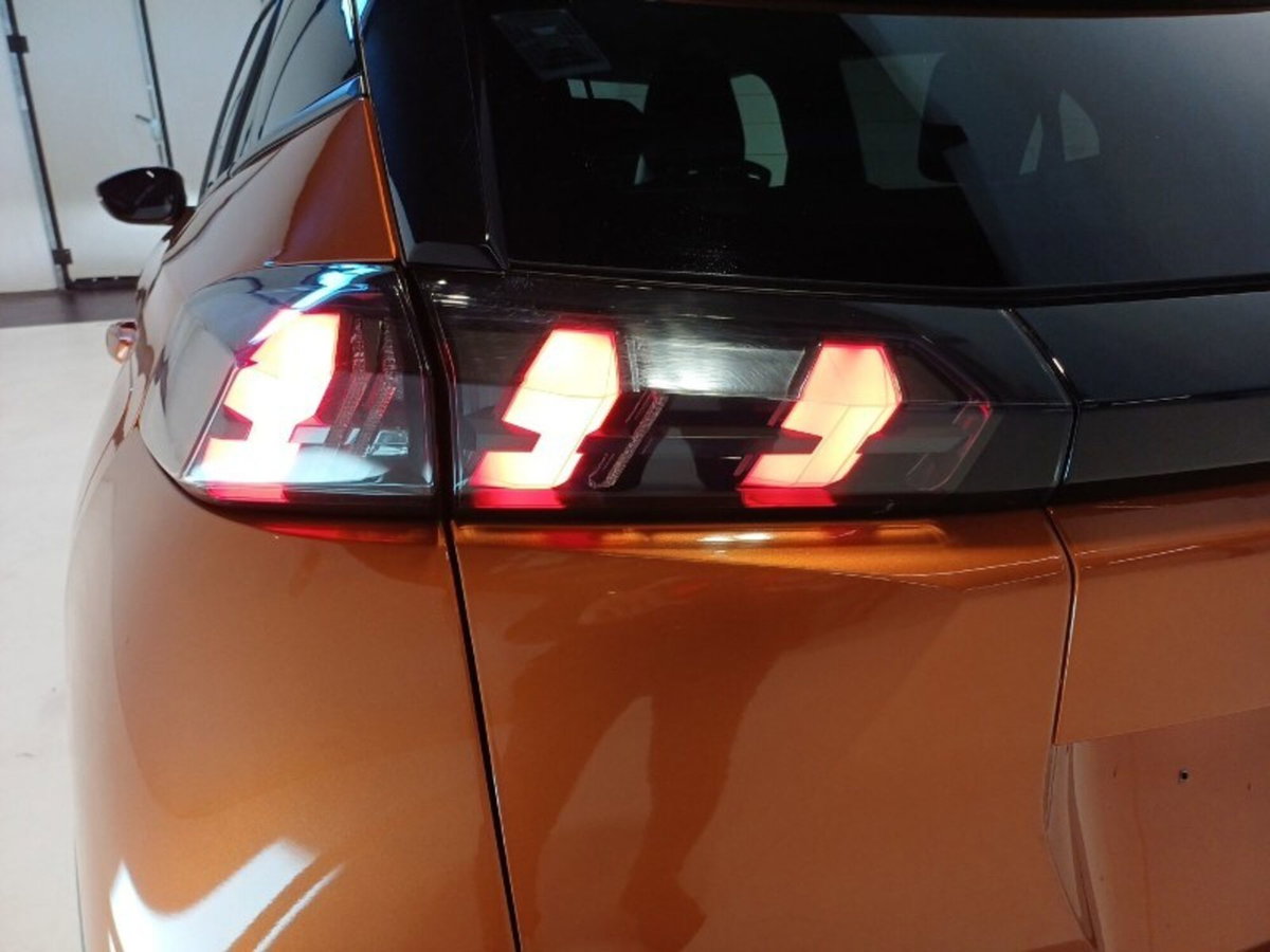 Peugeot 2008 BlueHDi 110 S&S Allure Pack (12)