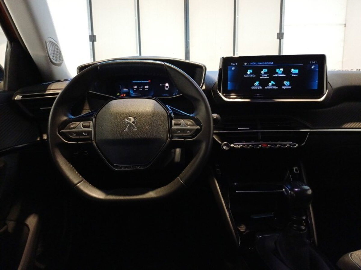 Peugeot 2008 BlueHDi 110 S&S Allure Pack (14)