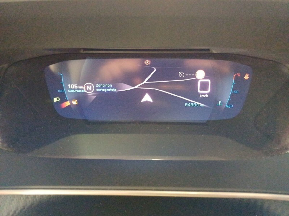 Peugeot 2008 BlueHDi 110 S&S Allure Pack (16)