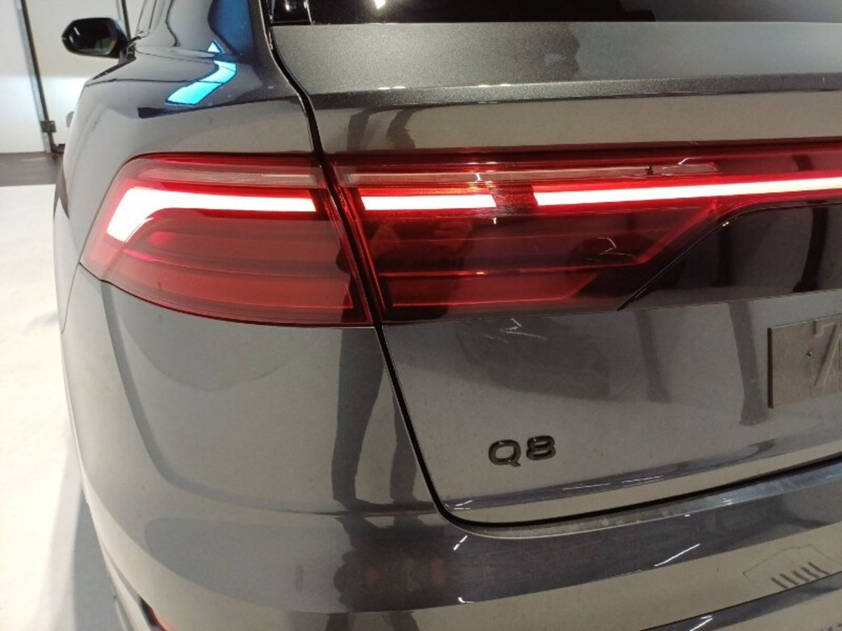 Audi Q8 3.0 tdi mhev S line edition quattro 286cv tiptronic (13)