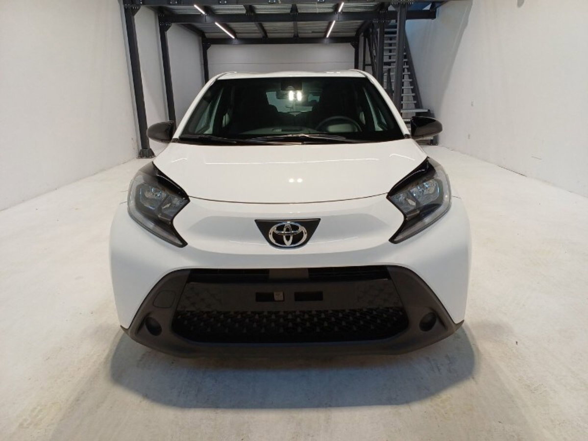 Toyota Aygo X 1.0 VVT-i 72 CV 5 porte Limited Air (2)