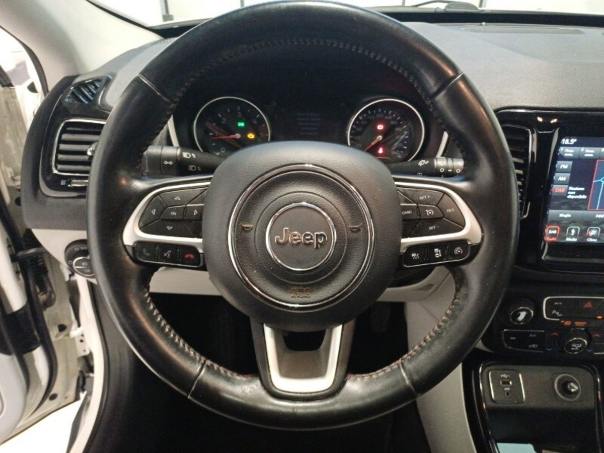 Jeep Compass 1.6 Multijet II 2WD Limited (14)