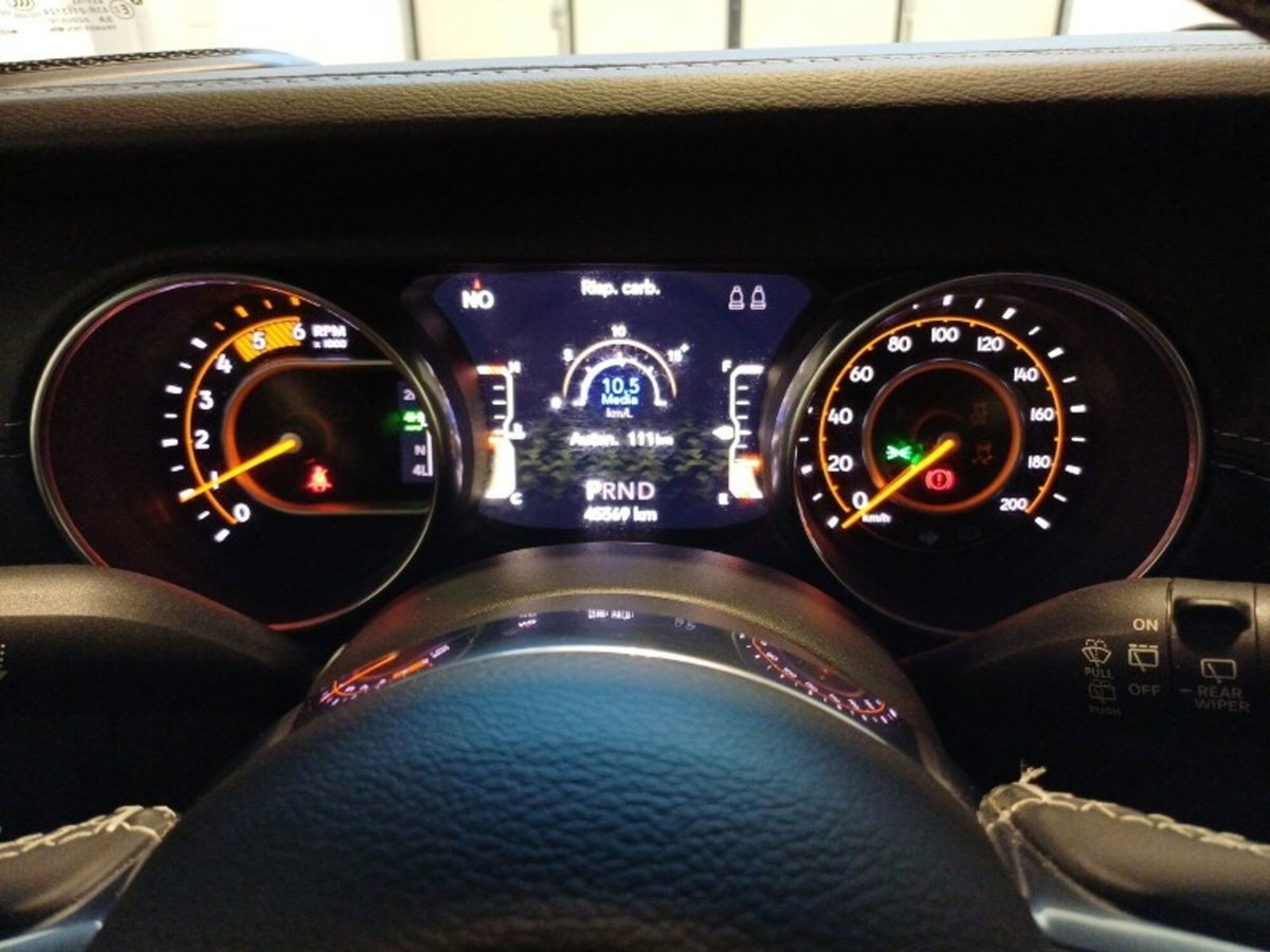 Jeep Wrangler 2.2 Mjt II Sahara (16)