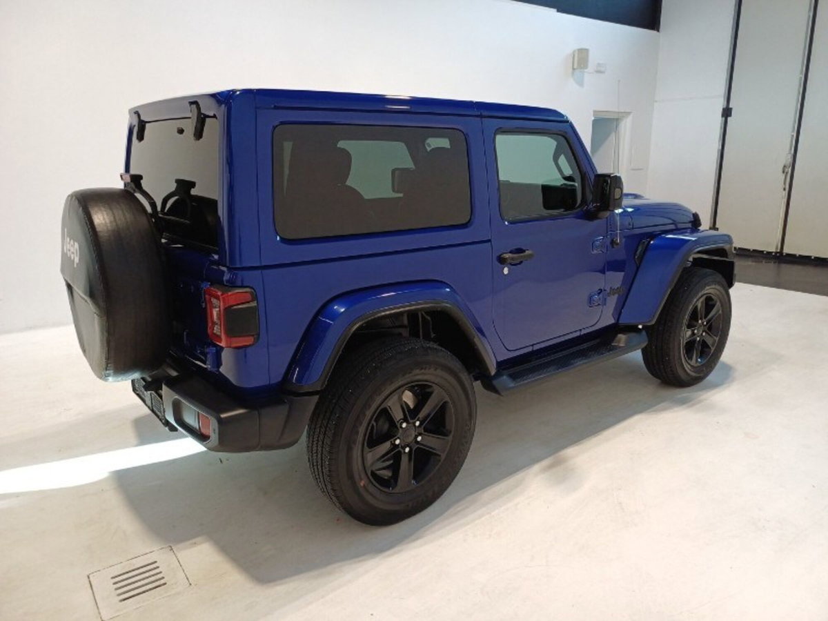 Jeep Wrangler 2.2 Mjt II Sahara (6)