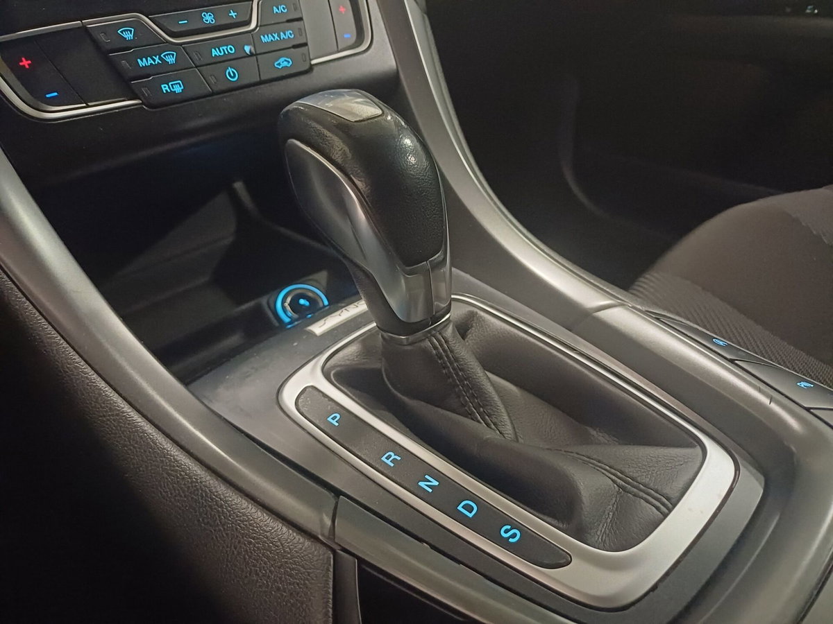 Ford Mondeo Station Wagon 2.0 EcoBlue 150 CV S&S aut. SW Titanium Business (13)