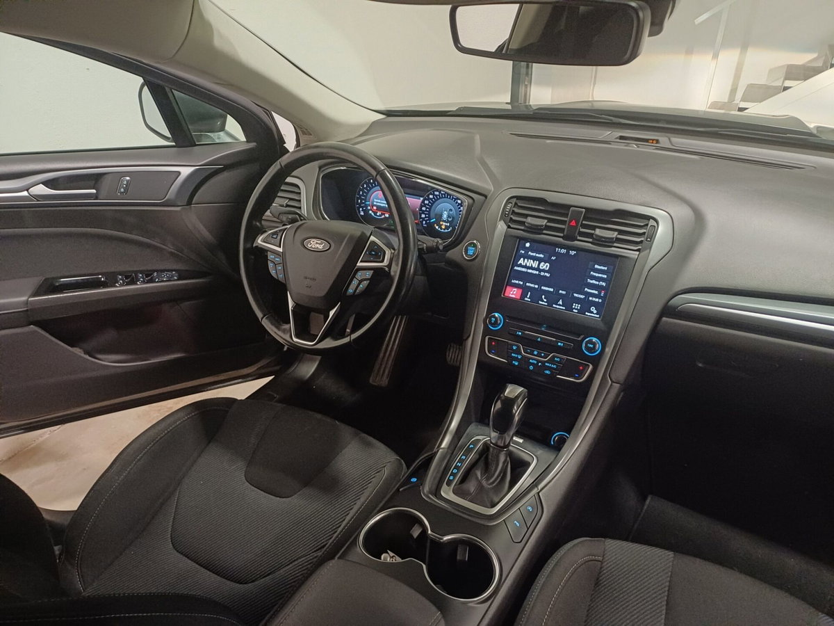 Ford Mondeo Station Wagon 2.0 EcoBlue 150 CV S&S aut. SW Titanium Business (14)