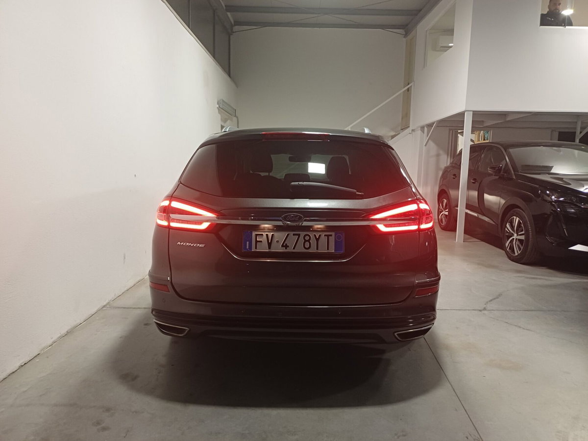 Ford Mondeo Station Wagon 2.0 EcoBlue 150 CV S&S aut. SW Titanium Business (6)