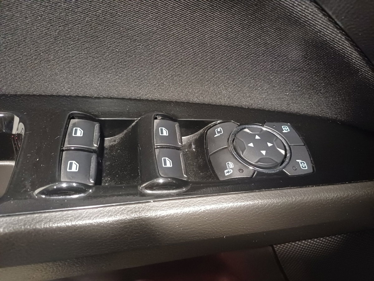 Ford Mondeo Station Wagon 2.0 EcoBlue 150 CV S&S aut. SW Titanium Business (9)