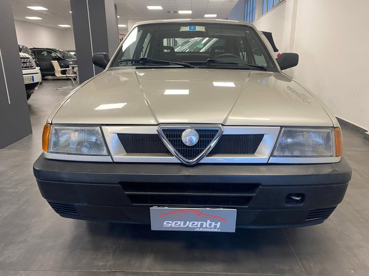 Alfa Romeo 33 1.3 (2)