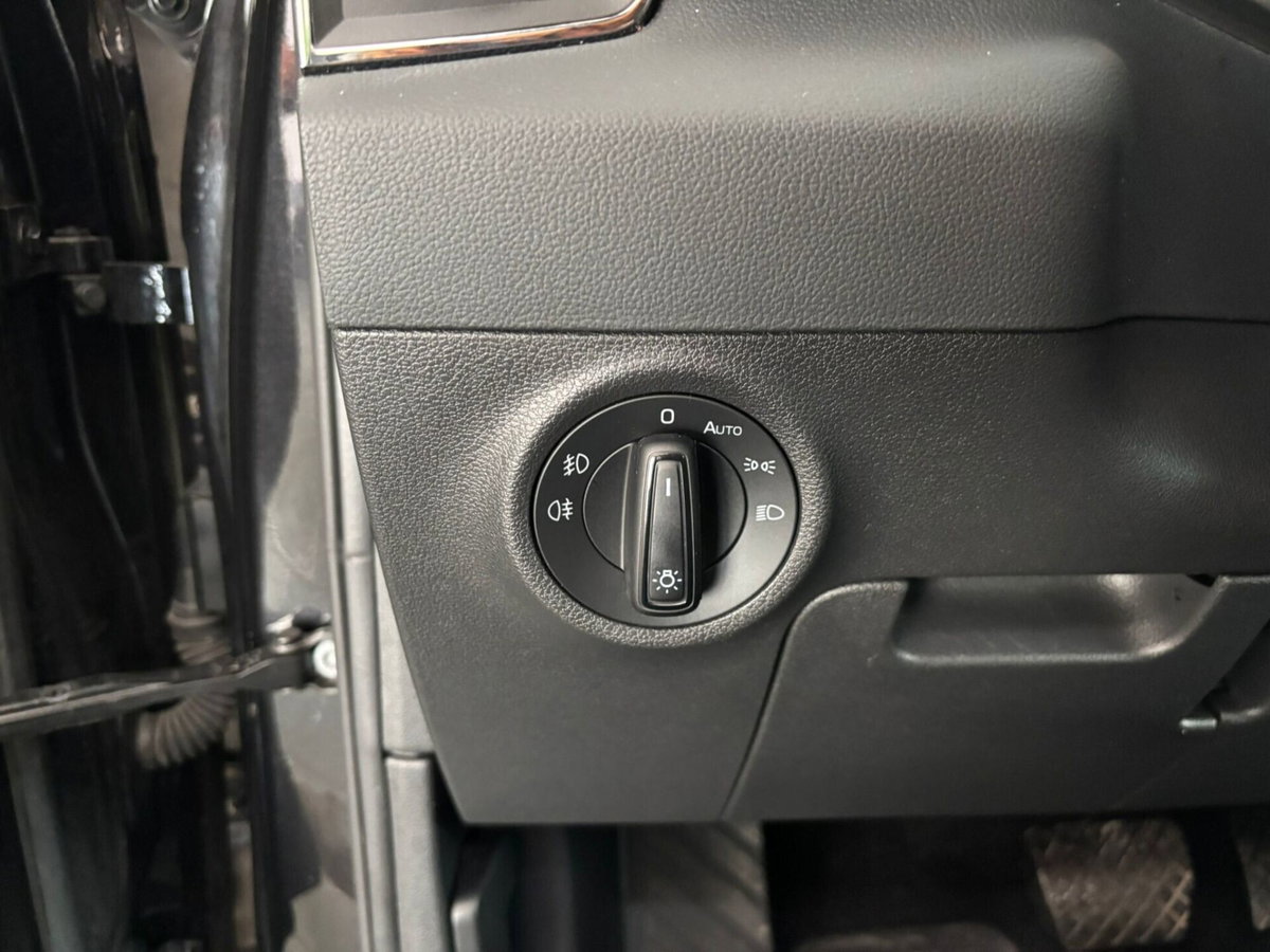 Skoda Karoq 2.0 TDI EVO SCR 115 CV DSG Style (11)