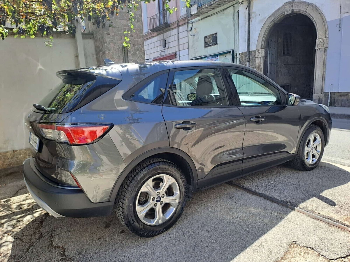 Ford Kuga 1.5 EcoBlue 120 CV 2WD Titanium (13)