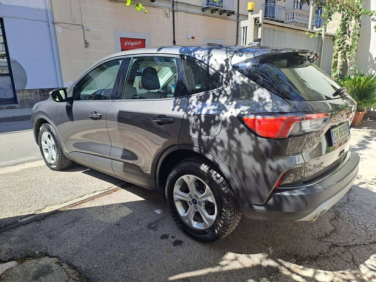Ford Kuga 1.5 EcoBlue 120 CV 2WD Titanium (14)