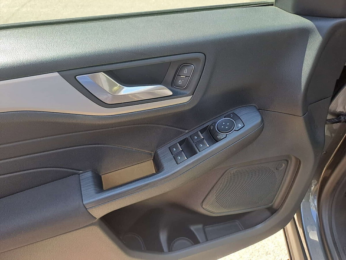 Ford Kuga 1.5 EcoBlue 120 CV 2WD Titanium (20)