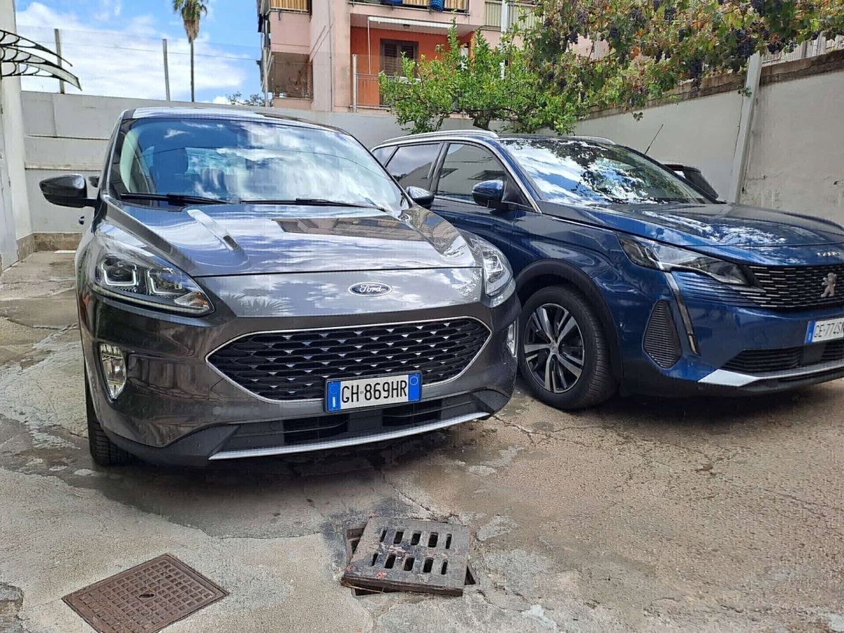 Ford Kuga 1.5 EcoBlue 120 CV 2WD Titanium (7)