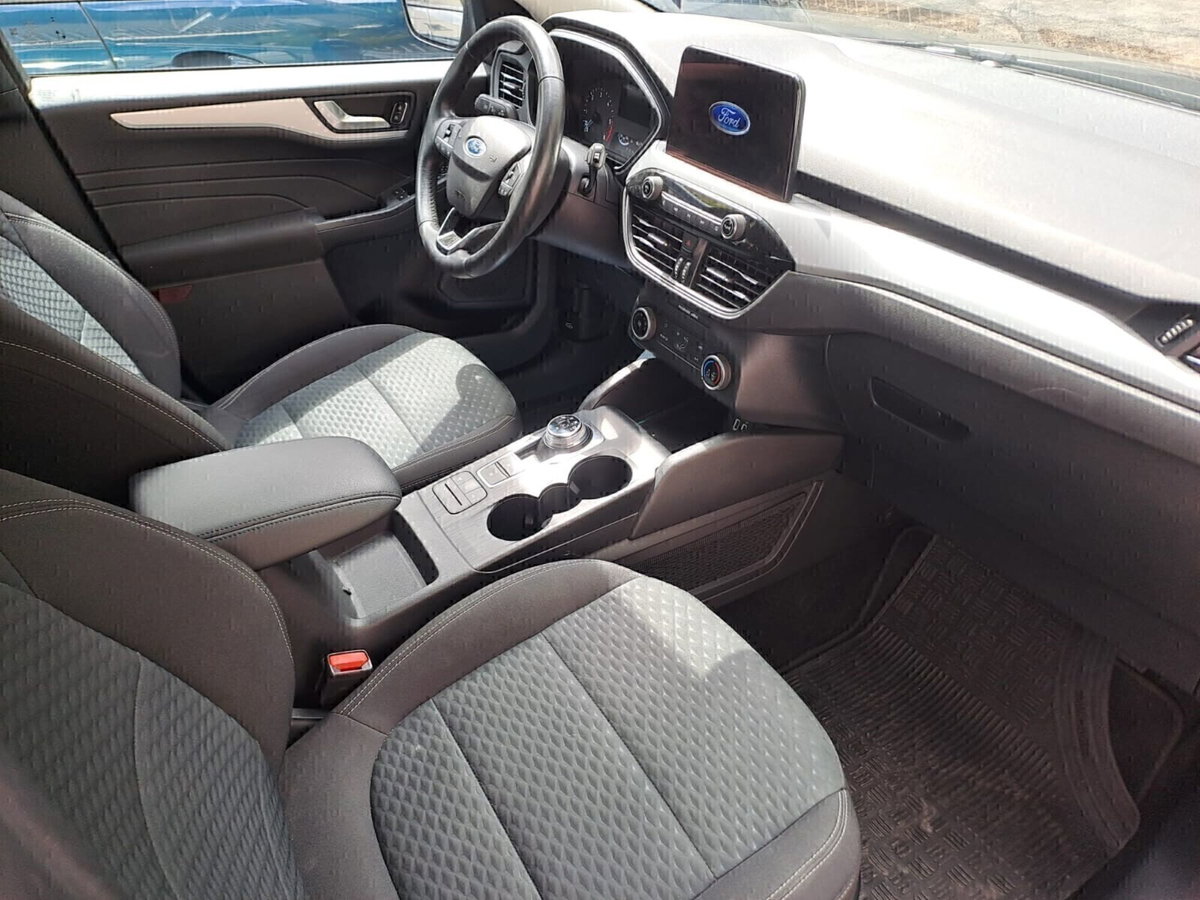 Ford Kuga 1.5 EcoBlue 120 CV 2WD Titanium (8)