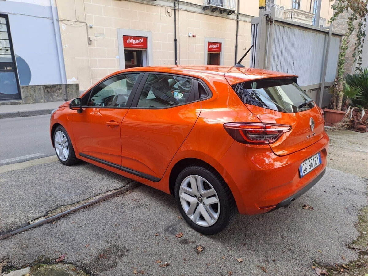 Renault Clio TCe 90 CV 5 porte Zen (11)