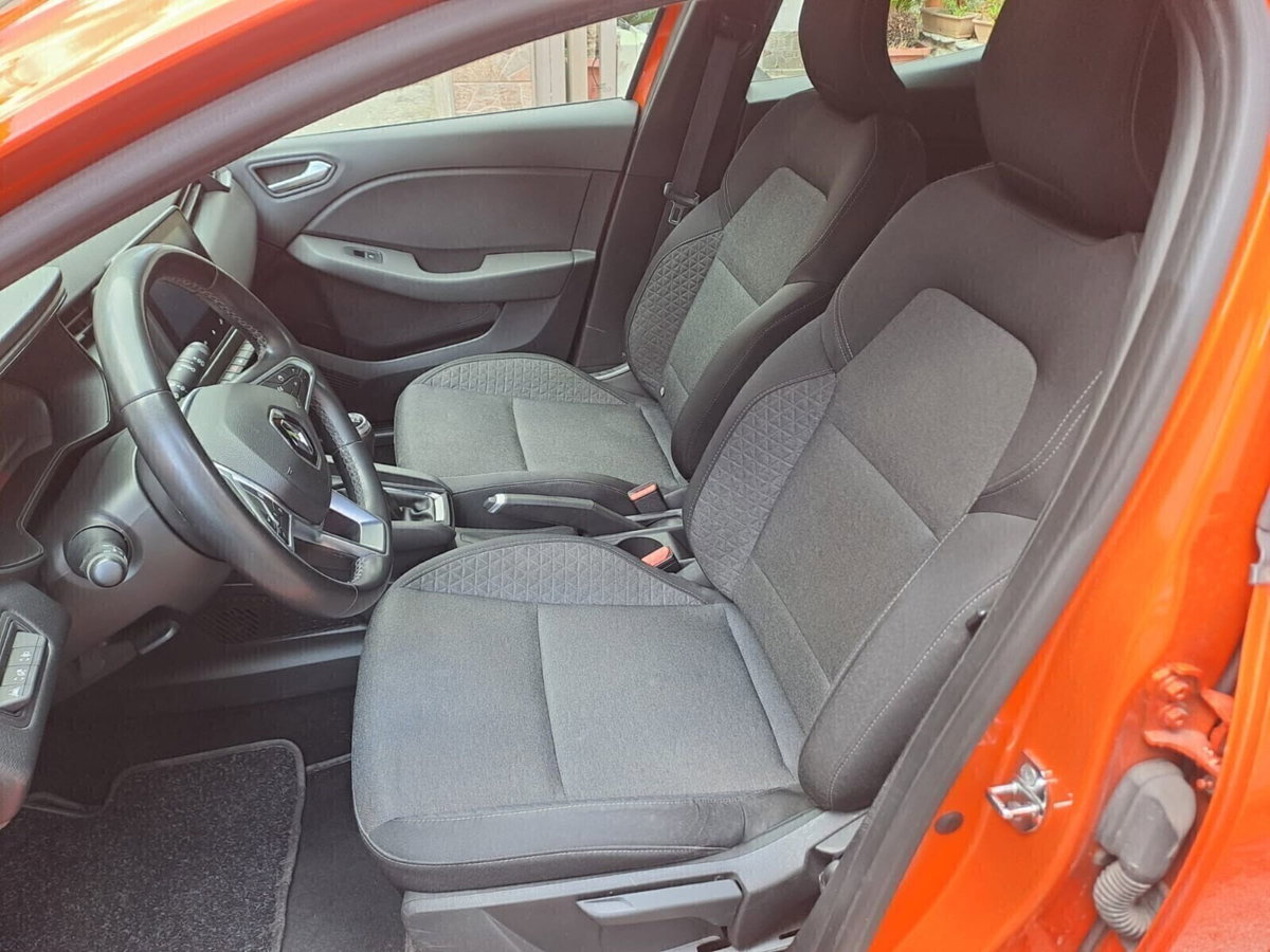 Renault Clio TCe 90 CV 5 porte Zen (14)