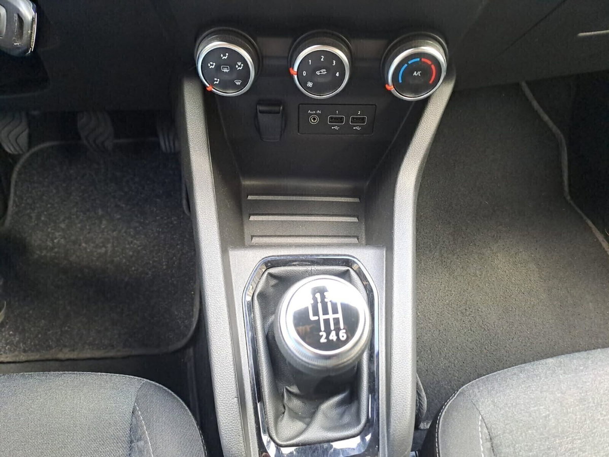Renault Clio TCe 90 CV 5 porte Zen (4)