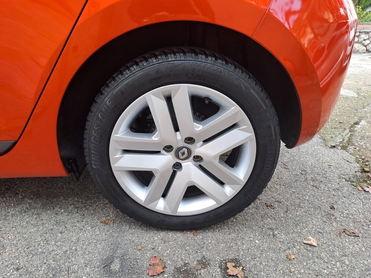 Renault Clio TCe 90 CV 5 porte Zen (5)