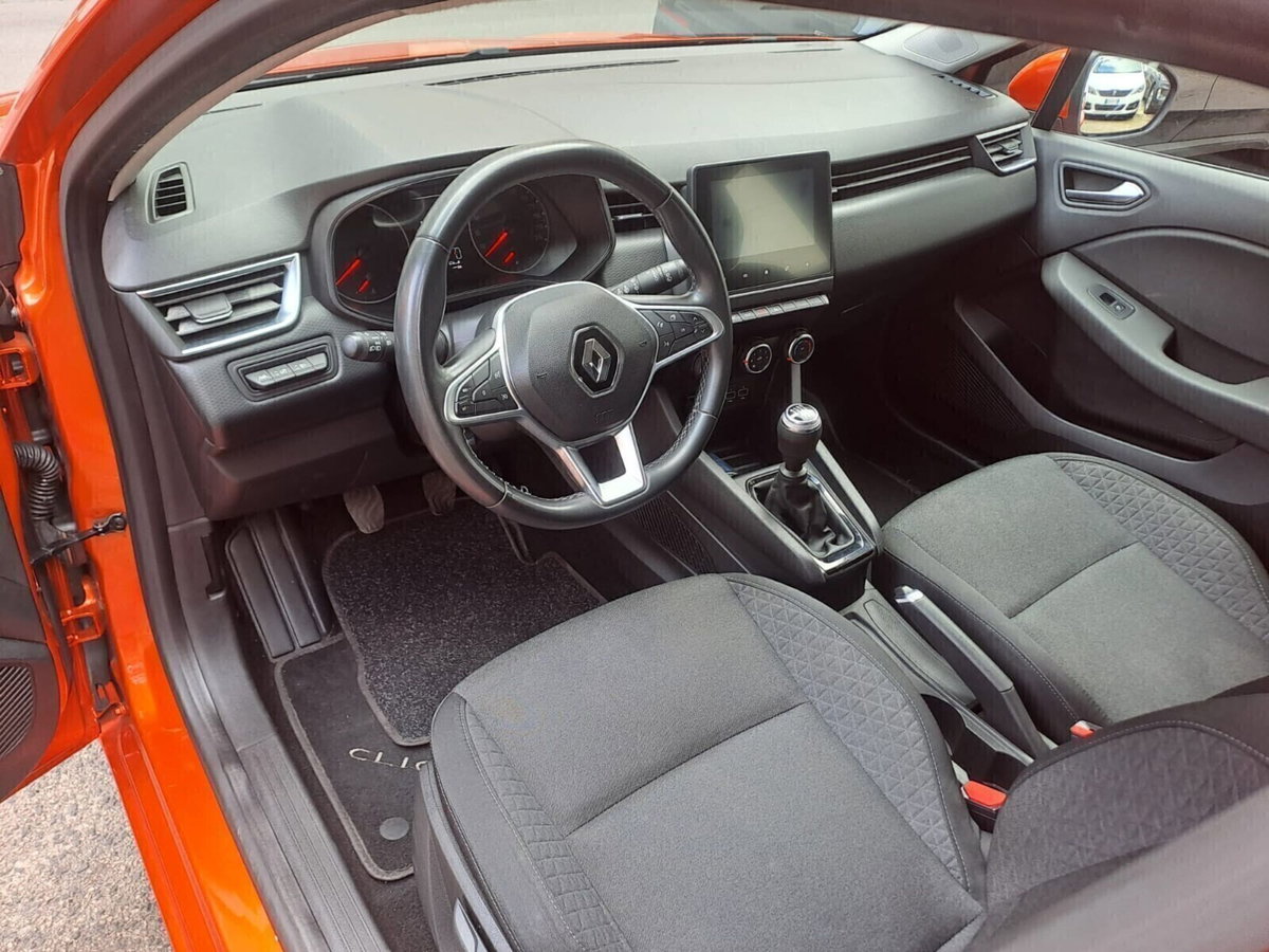 Renault Clio TCe 90 CV 5 porte Zen (8)