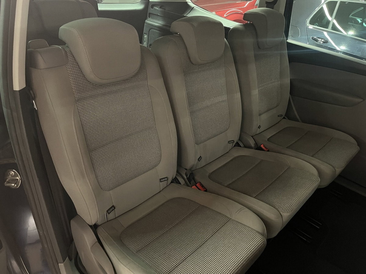 Volkswagen Sharan 2.0 TDI DSG Highline BlueMotion Technology (11)