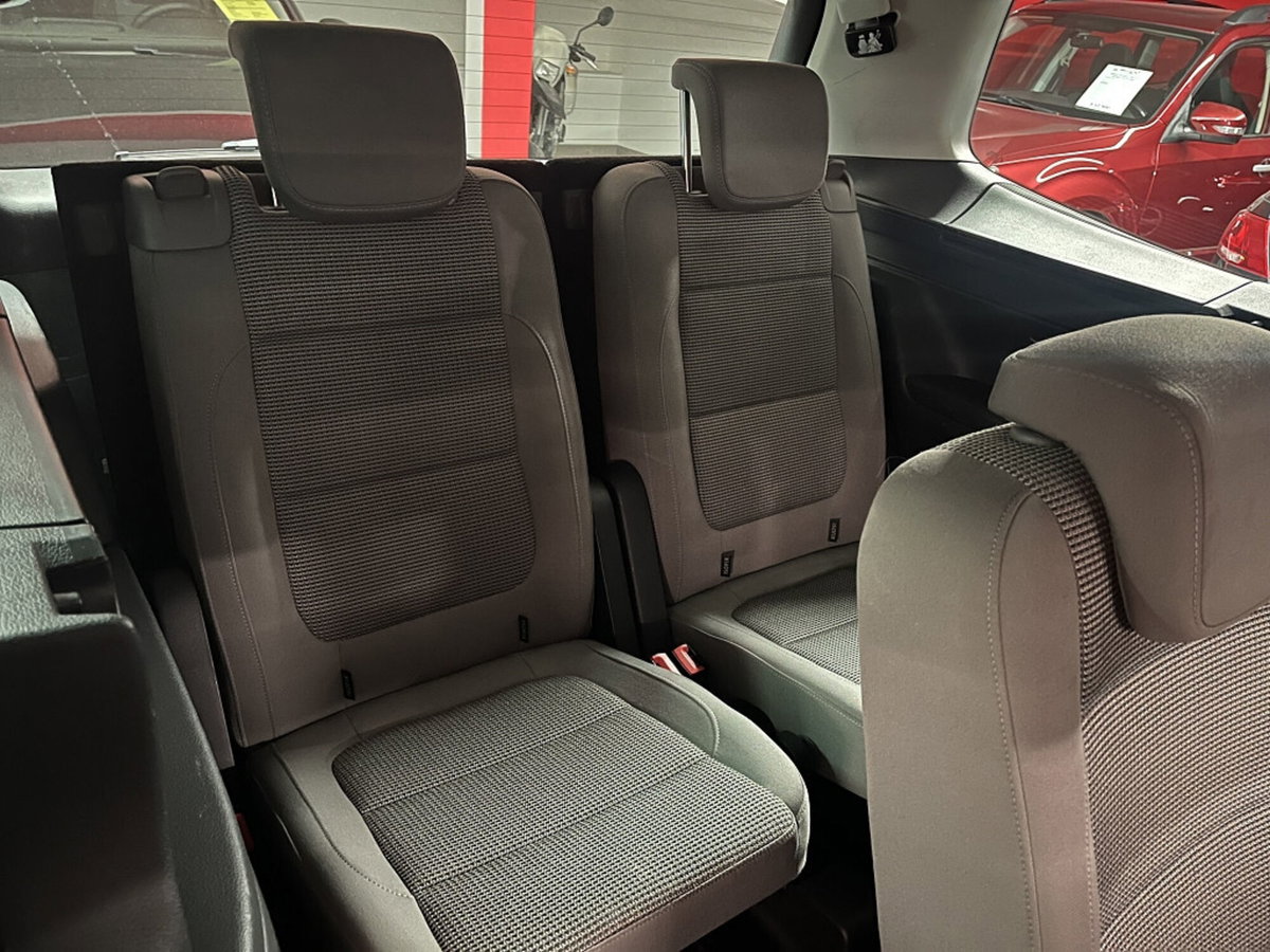 Volkswagen Sharan 2.0 TDI DSG Highline BlueMotion Technology (12)