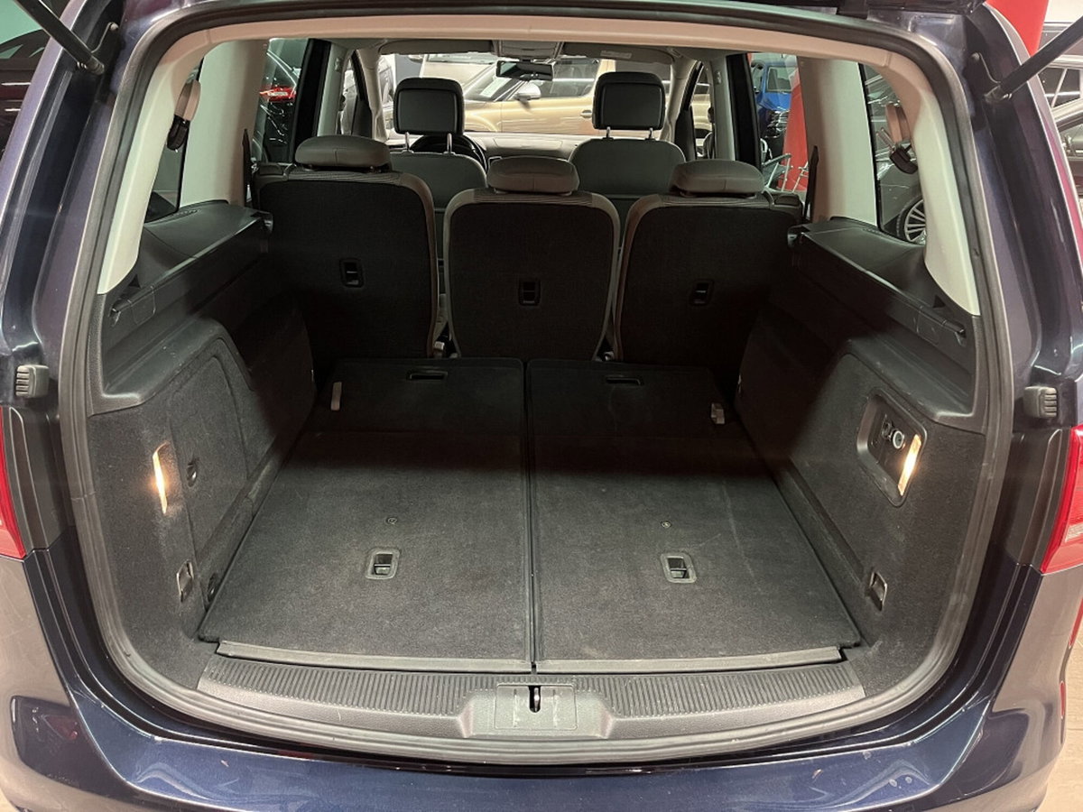 Volkswagen Sharan 2.0 TDI DSG Highline BlueMotion Technology (14)