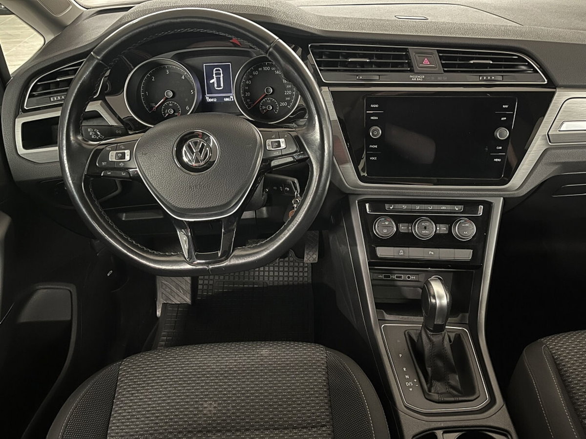 Volkswagen Touran 2.0 TDI 115 CV DSG Business BlueMotion Technology (12)